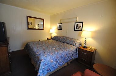 HOTEL LEE HIGH INN FAIRFAX, VA 2* (United States) - from C$ 97 | iBOOKED